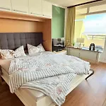 Panorama Whg 111, 8 Og